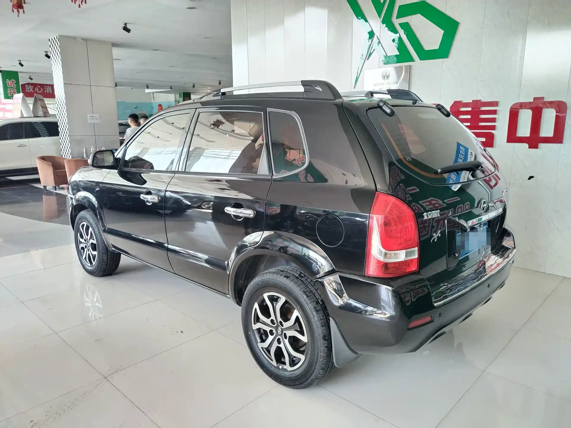 Photo 8 - Hyundai Tucson