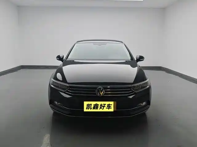 Volkswagen Magotan 2017 330TSI DSG Luxury фото 2