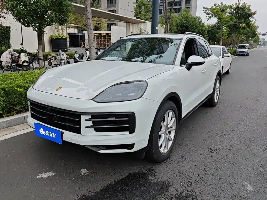 Photo 1 - Porsche Cayenne