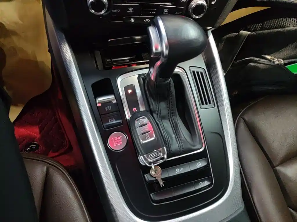 Audi Q5 2016 40 TFSI Technology Model фото 14