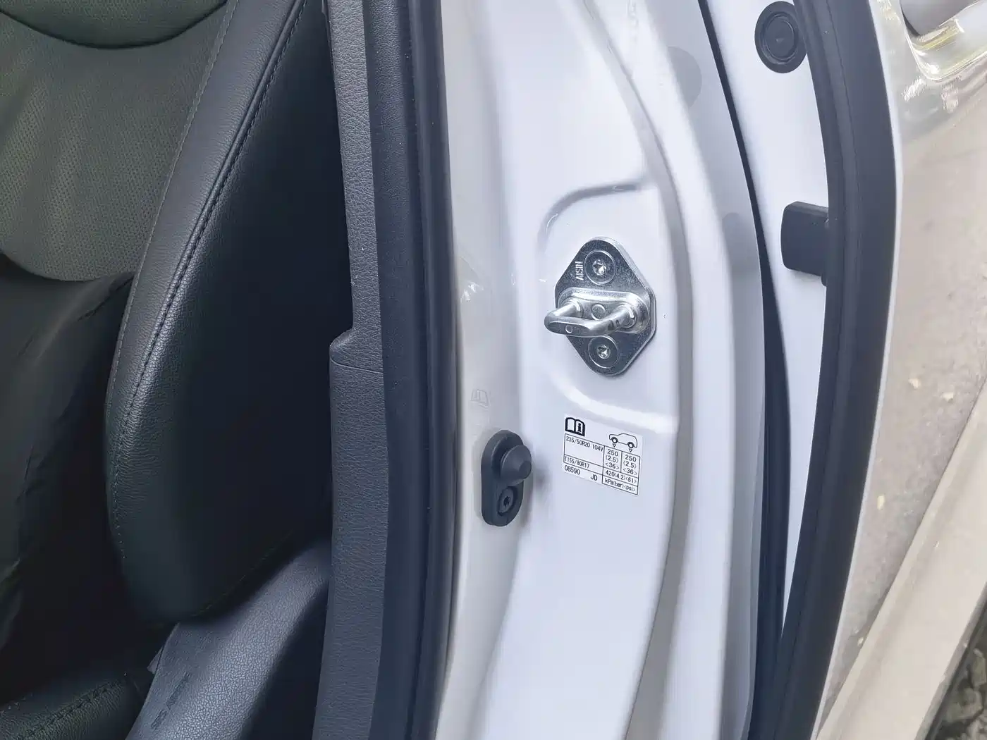 Toyota Sienna 2023 2.5L Hybrid Luxury Welfare Edition фото 18