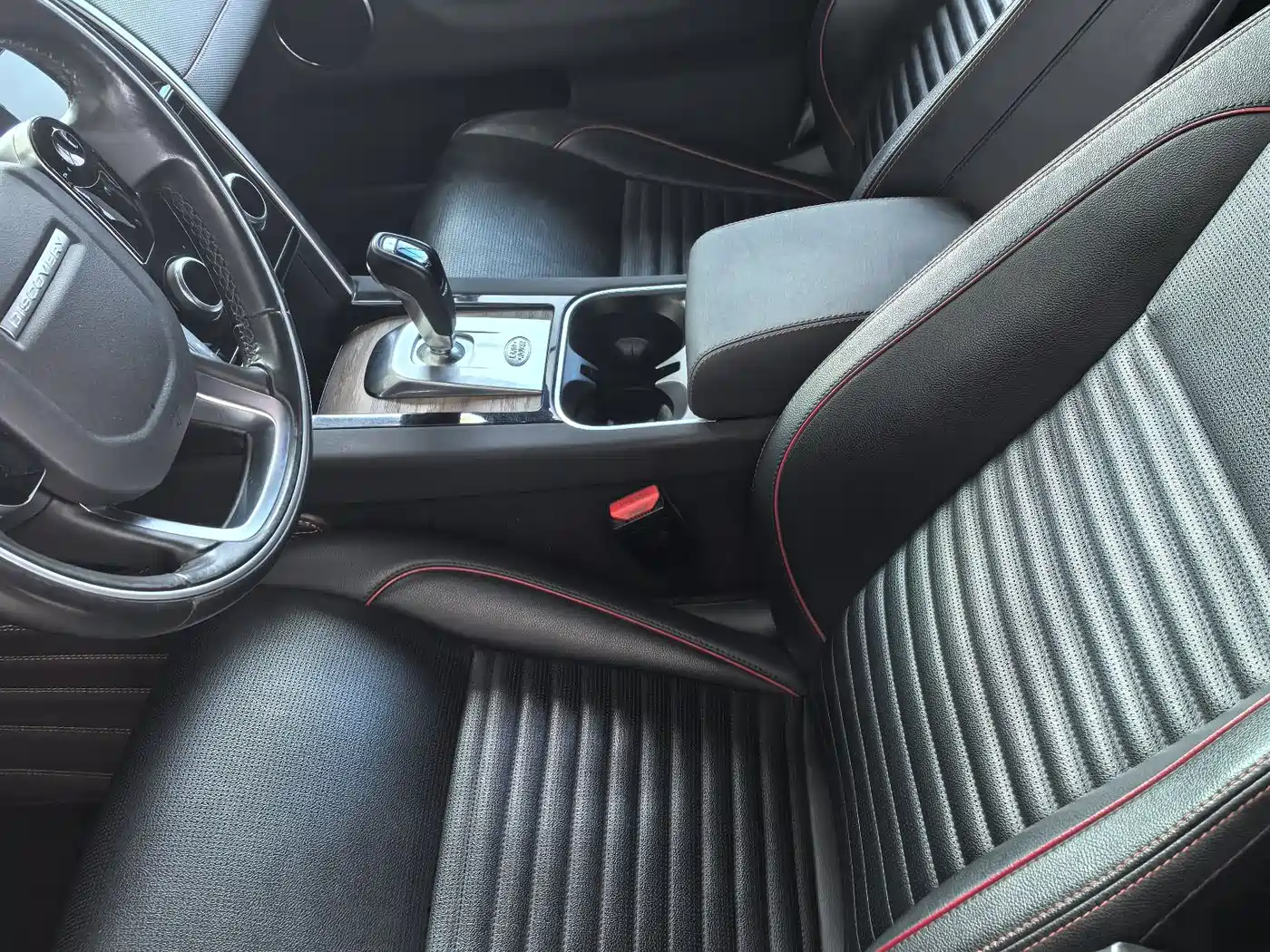 Land Rover Discovery Sport 2020 249PS R-Dynamic Performance Tech 7-seater фото 8