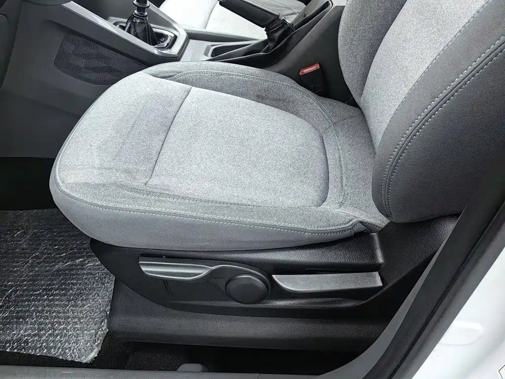 Baojun RS-3 2021 2020 1.5L Manual Smart Comfort