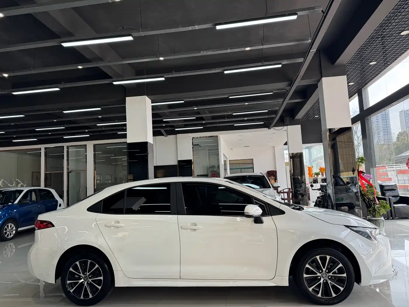 Toyota Levin 2023 185T CVT Luxury фото 5