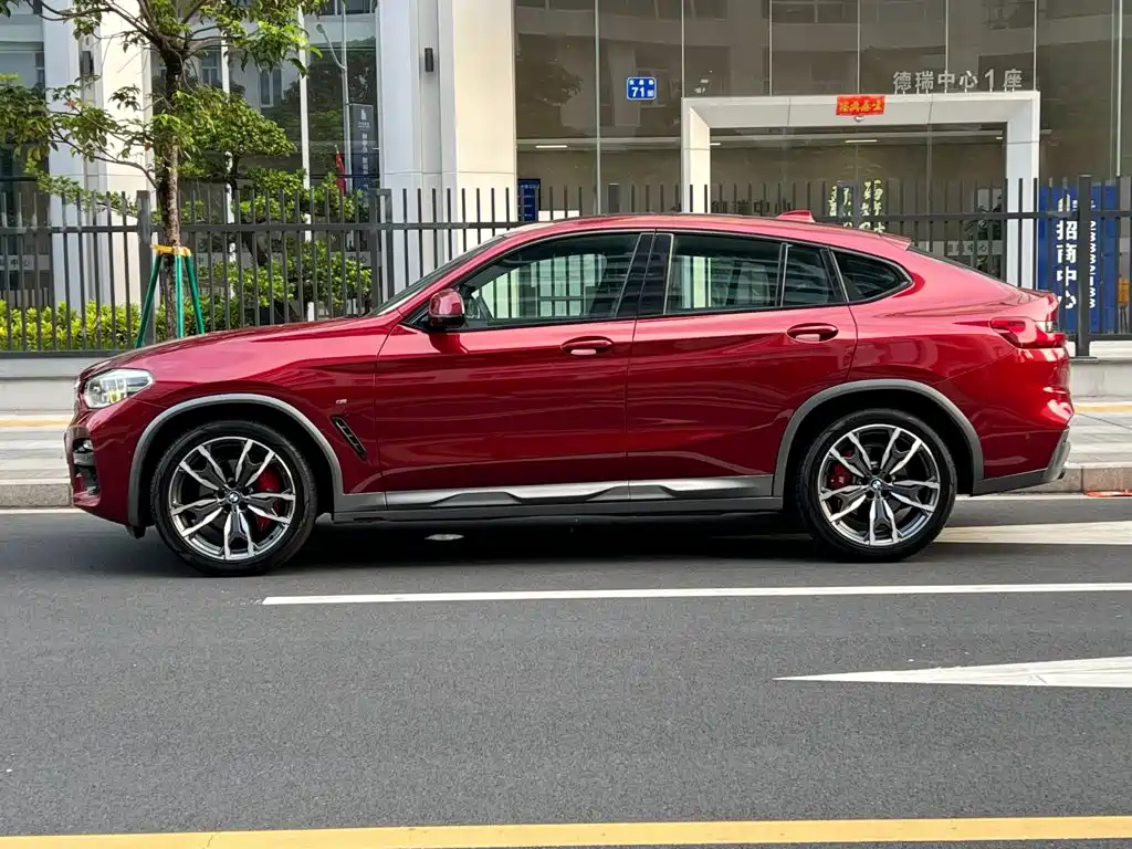 Photo 29 - BMW X4