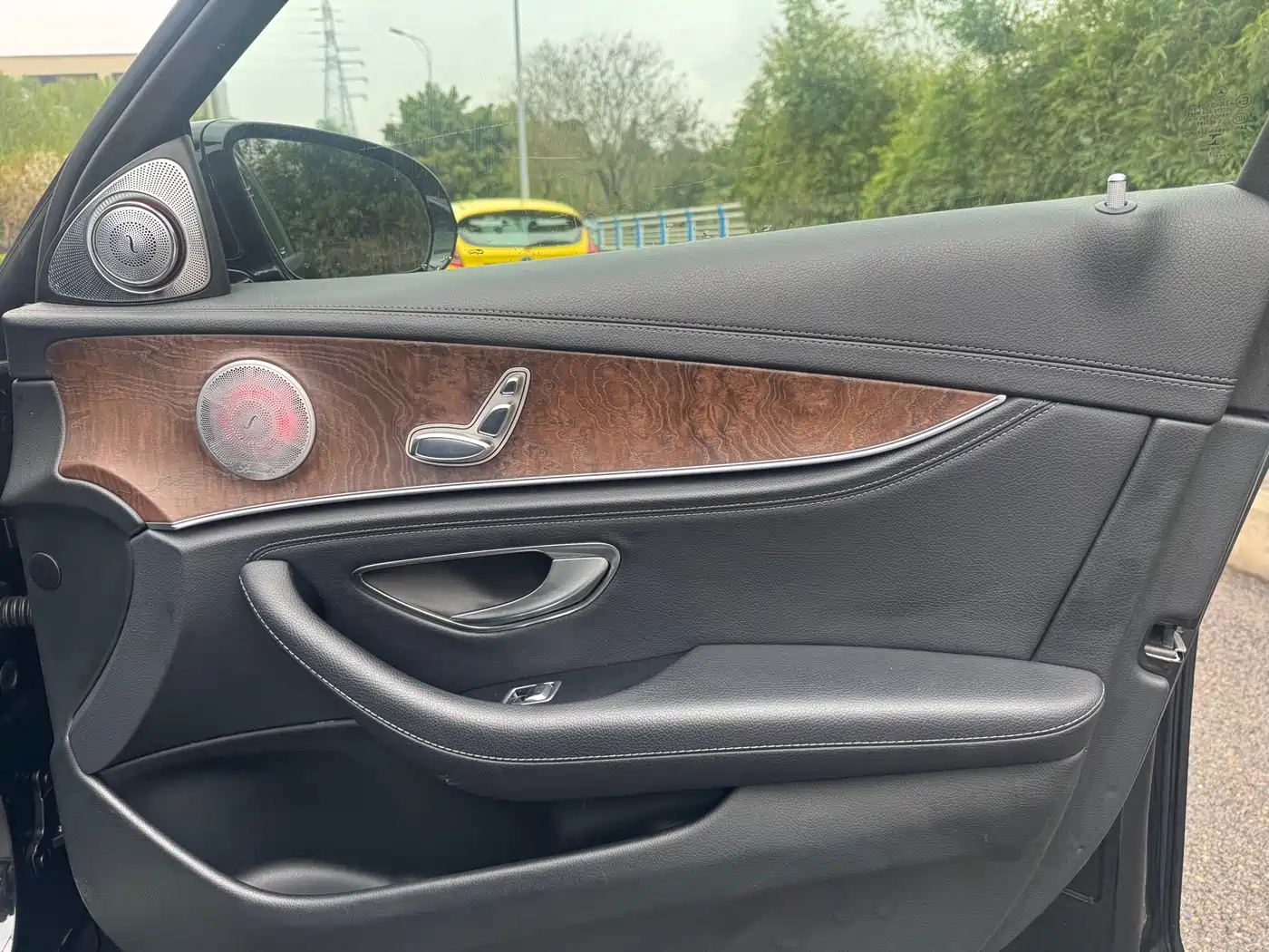 Mercedes-Benz E-Class 2016 E 300 L Fashion Type фото 11