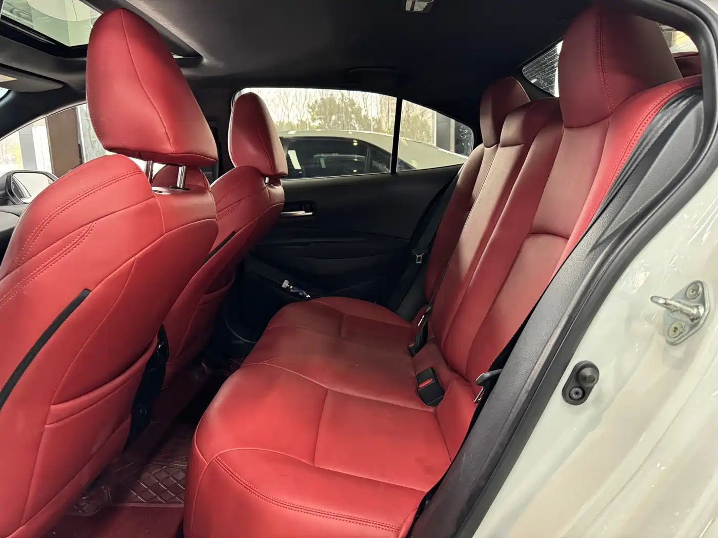Toyota Levin 2023 185T CVT Luxury фото 10