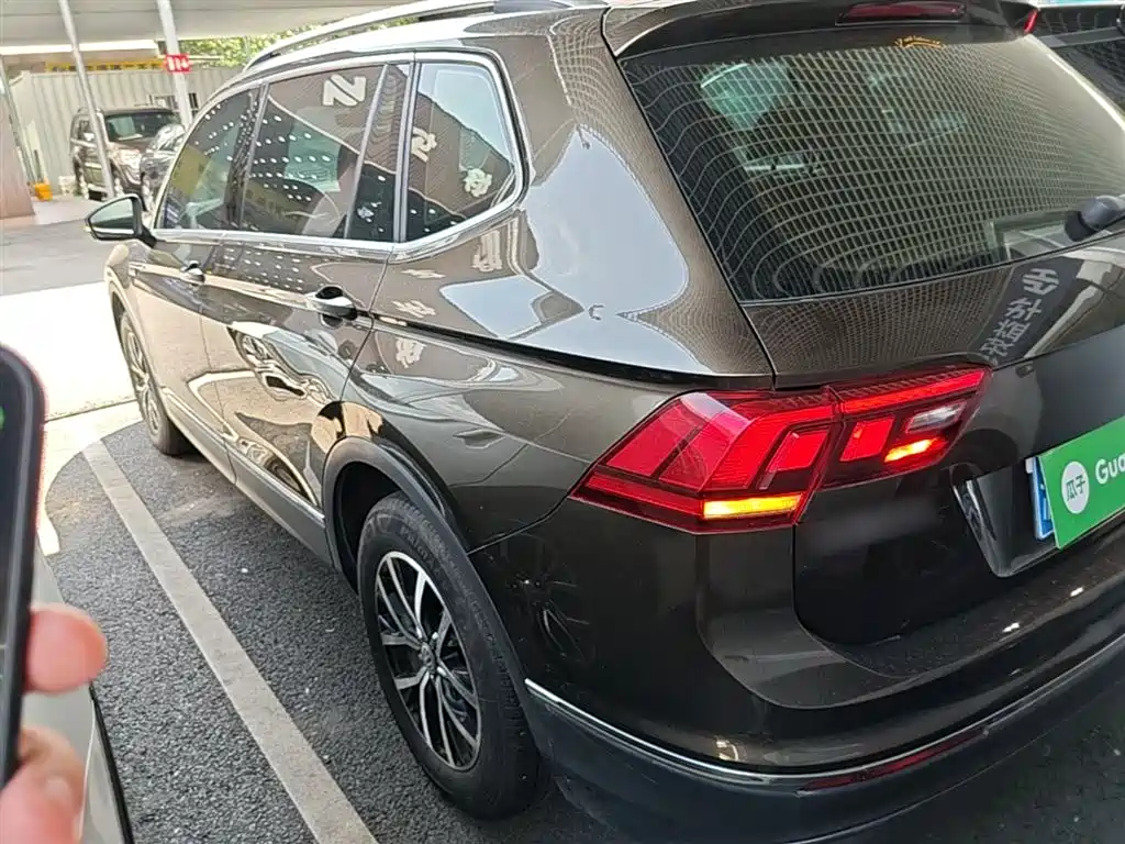 Volkswagen Tiguan L 2017 330TSI Automatic 2WD Luxury Edition фото 5