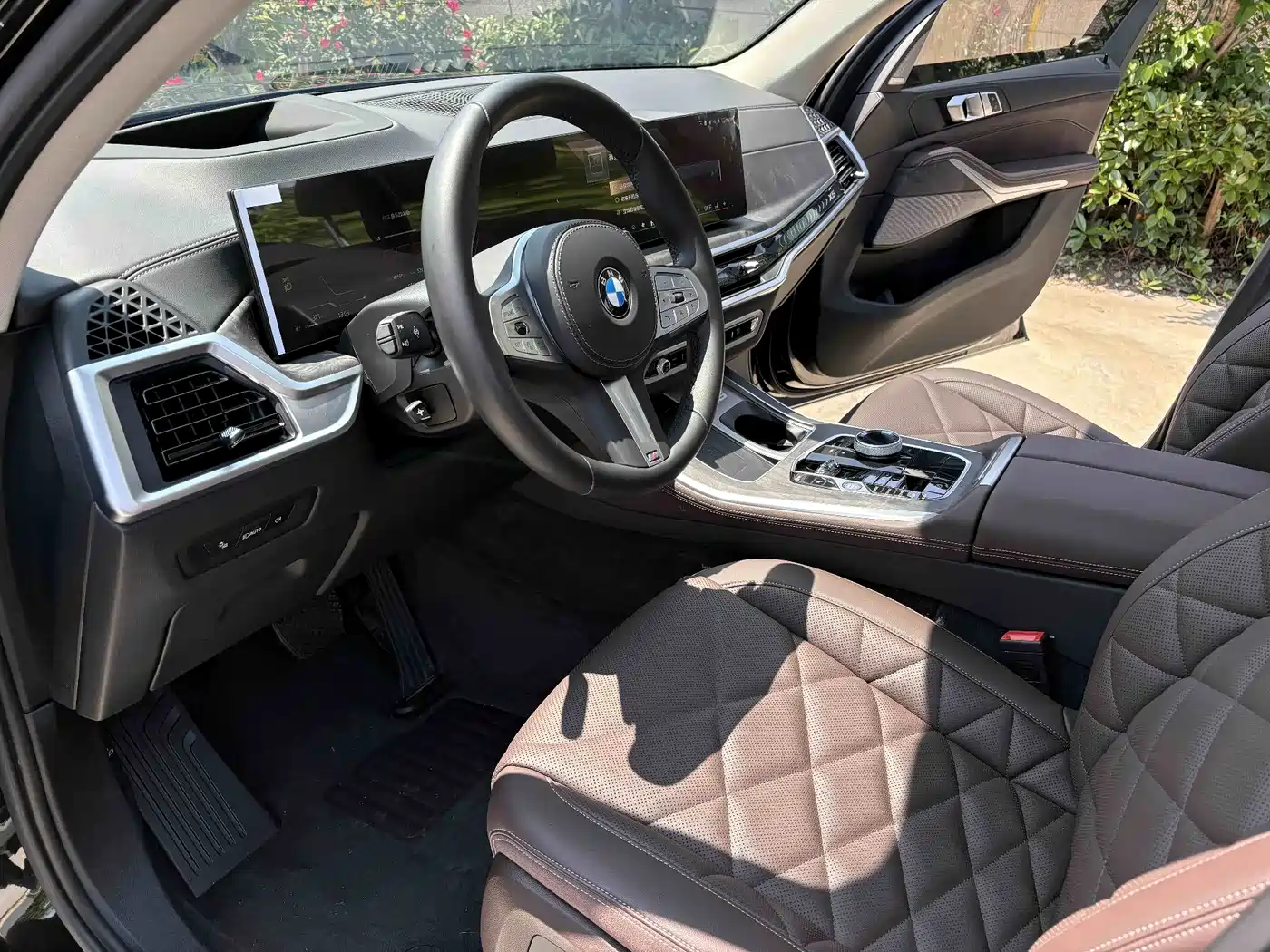 BMW X5 2023 xDrive 30Li Premium M Sport Black Night Package фото 9