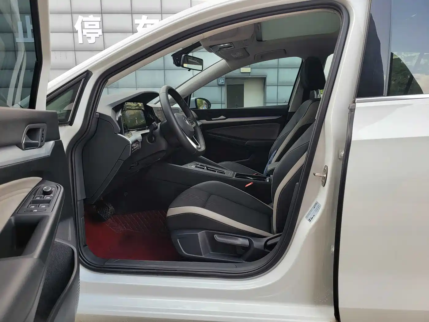 Volkswagen Golf 2023 280TSI DSG Pro фото 4