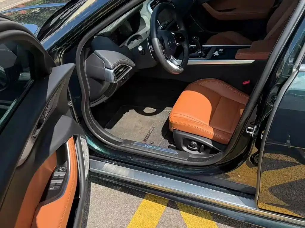 Jaguar XEL 2025 2025 2.0T 250PS R-DYNAMIC 90th Anniversary Edition