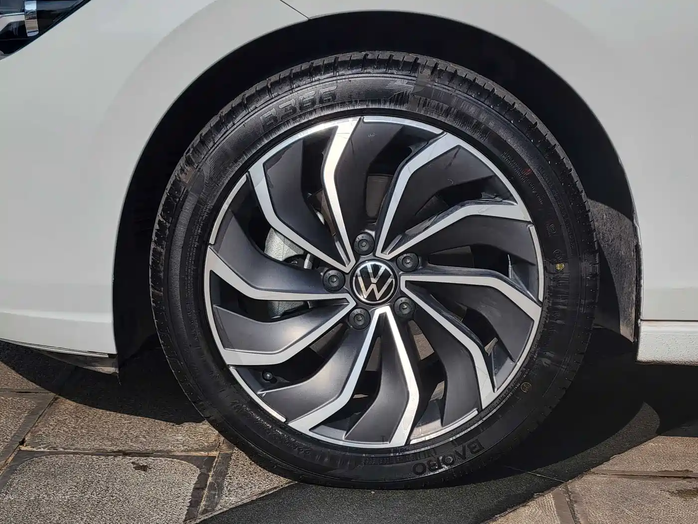 Volkswagen Golf 2023 280TSI DSG Pro фото 20