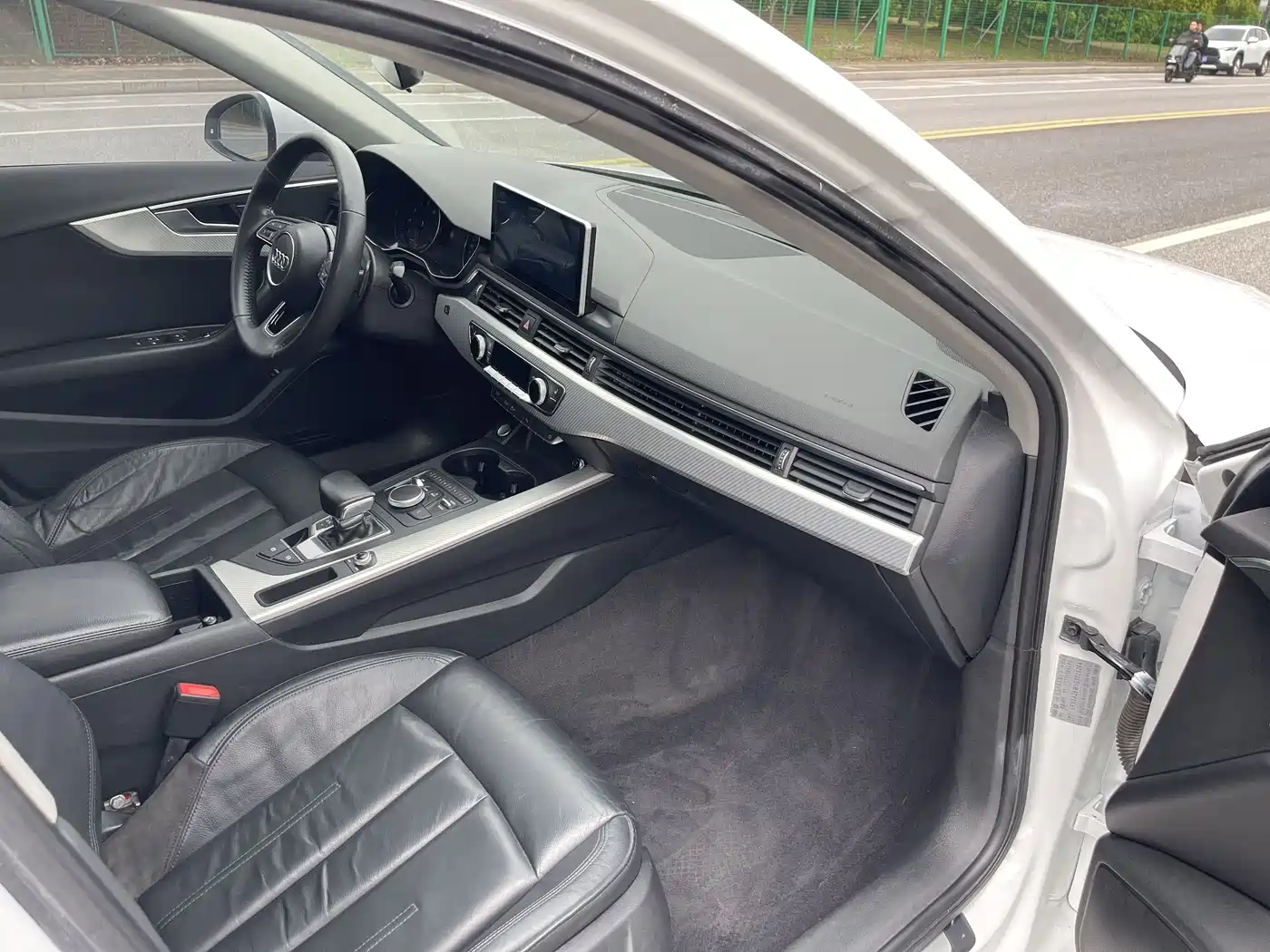 Audi A4L 2017 40 TFSI Fashion Edition фото 6