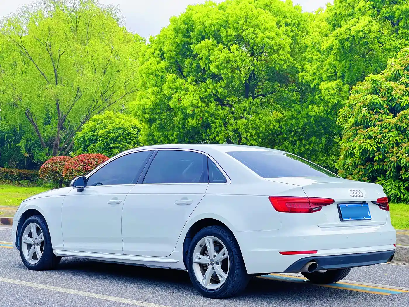 Audi A4L 2017 40 TFSI Fashion Edition фото 20