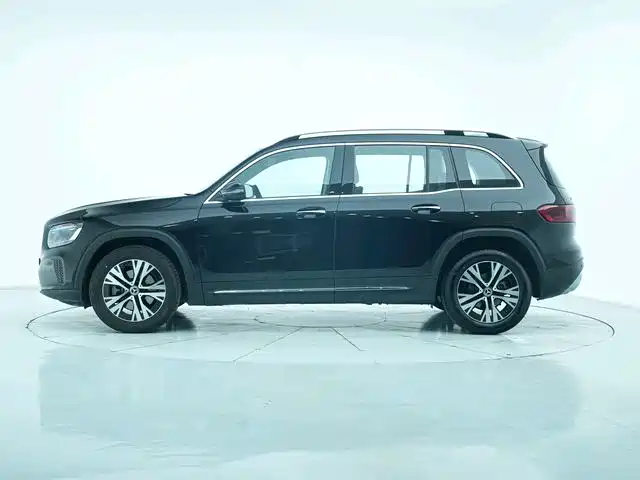 Mercedes-Benz GLB 2024 Facelift GLB 220 Dynamic фото 2