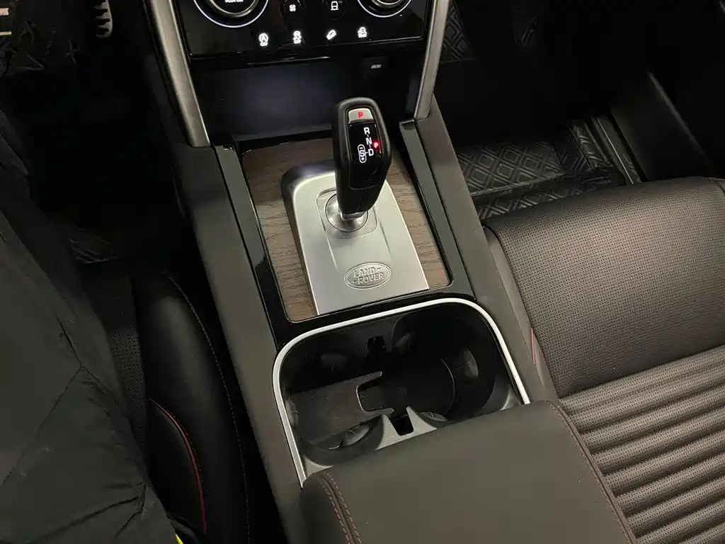 Land Rover Discovery Sport 2022 Model 249PS R-Dynamic SE Performance Tech Edition 5-Seater фото 14