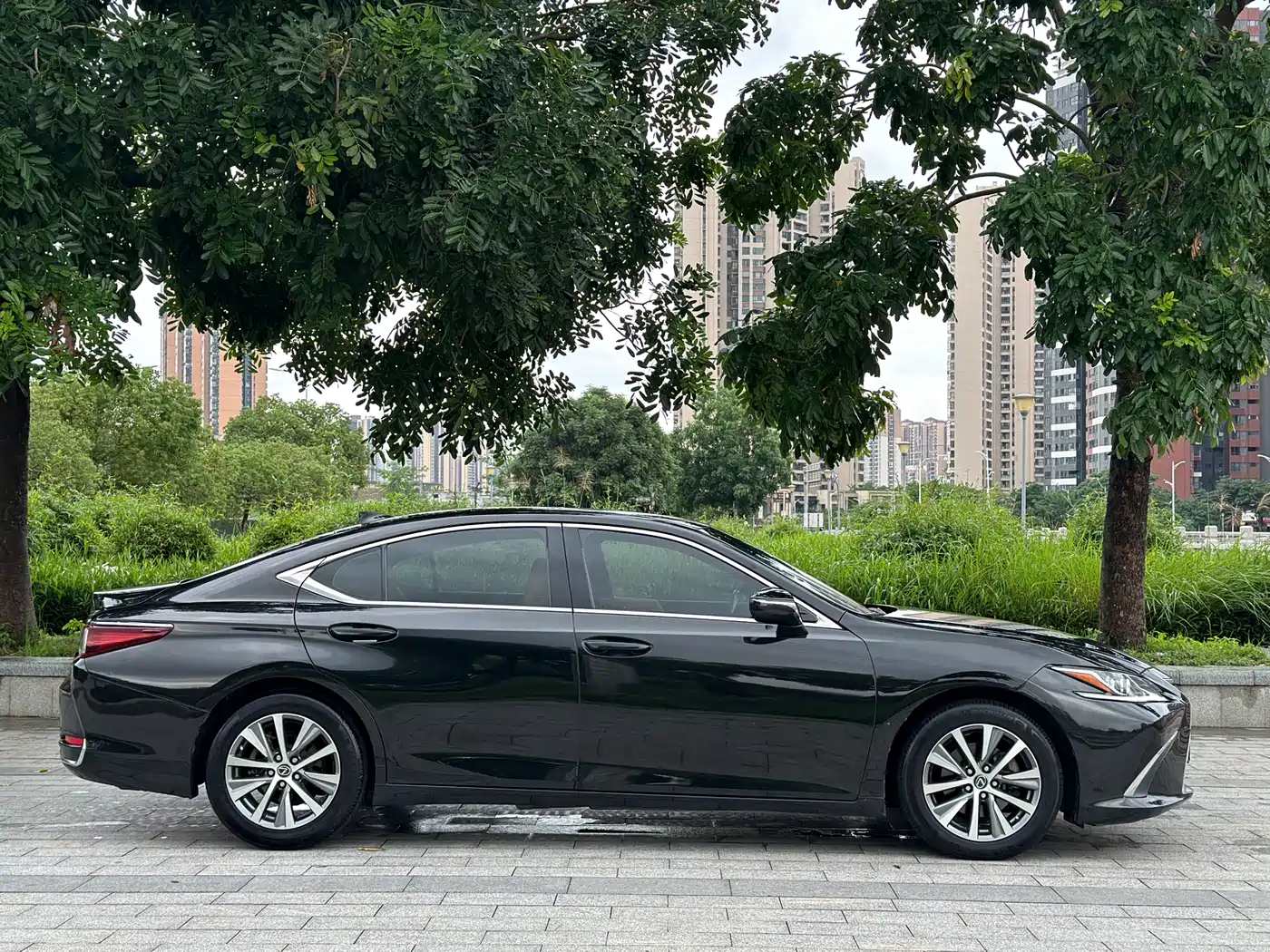 Lexus ES 2018 200 Luxury Edition China V фото 4