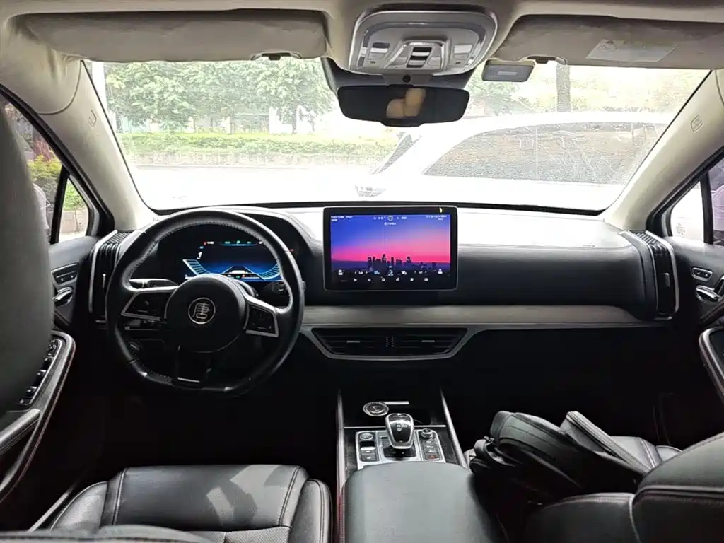 BYD Tang New Energy 2018 DM 2.0T AWD Smart Connection Enjoy Edition 7-Seater China V фото 10