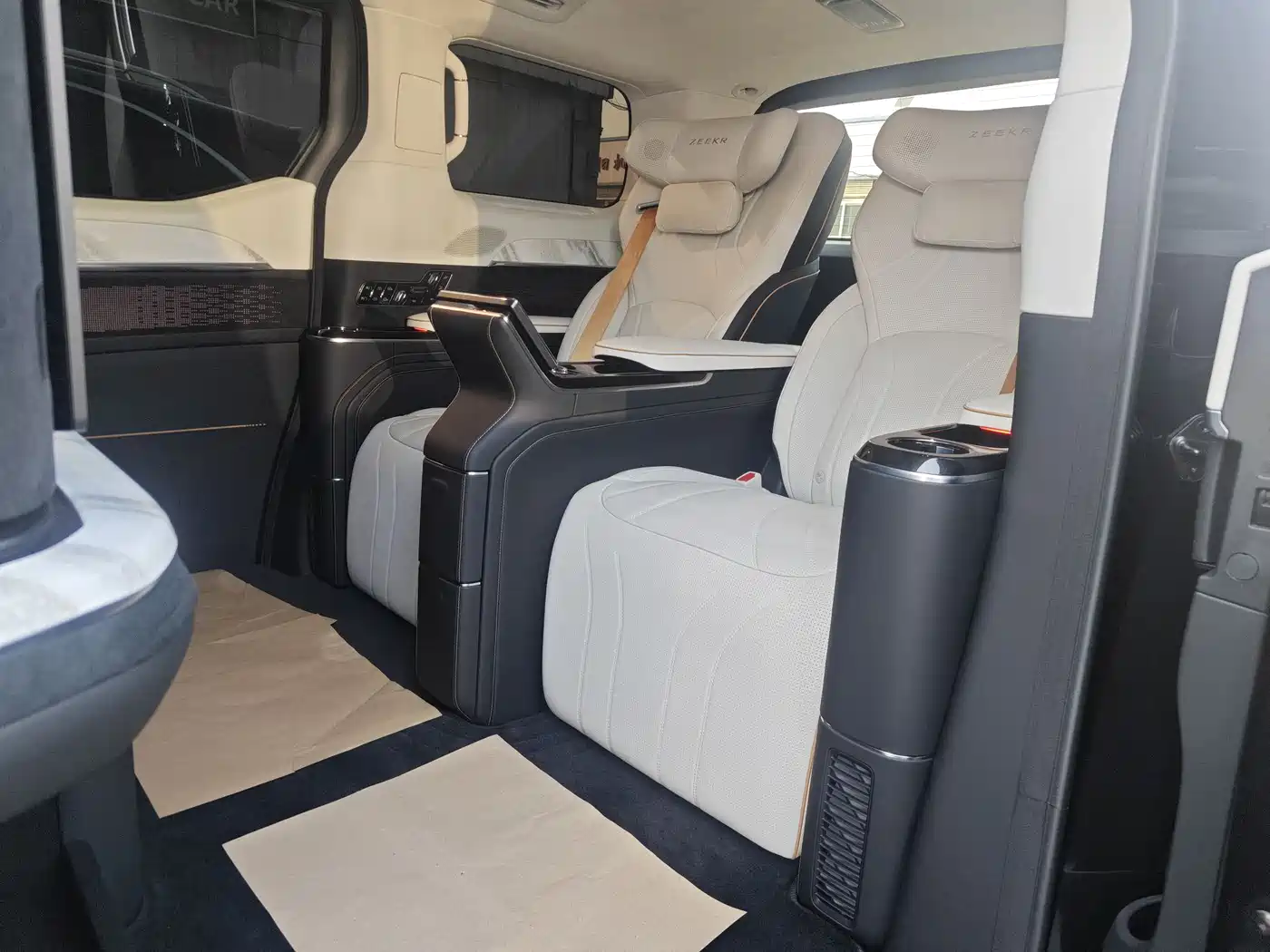 ZEEKR EXTREME KRYPTON 009