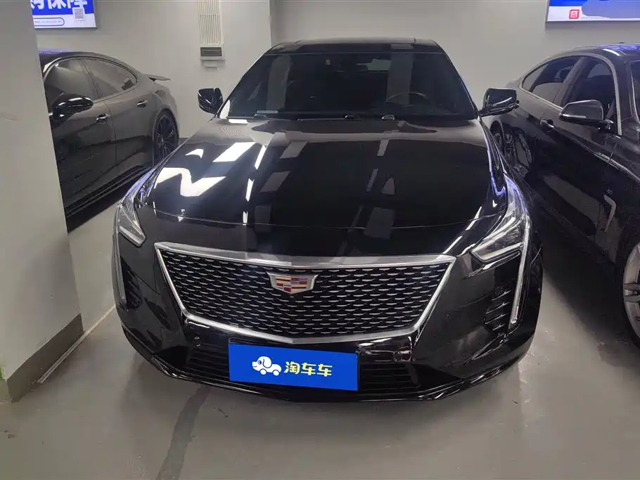CADILLAC CT6