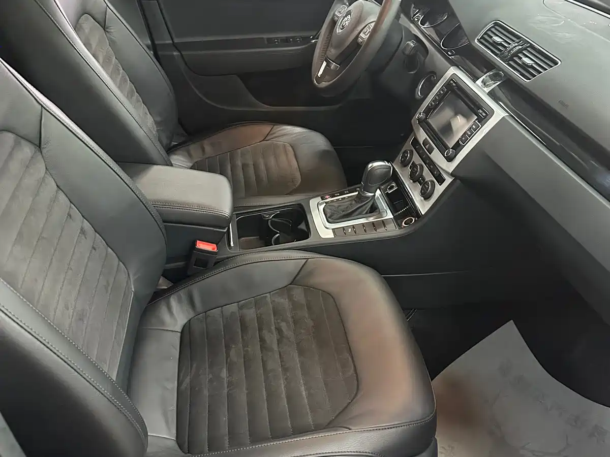 Volkswagen FAW-Volkswagen CC 2015 1.8TSI Luxury фото 5