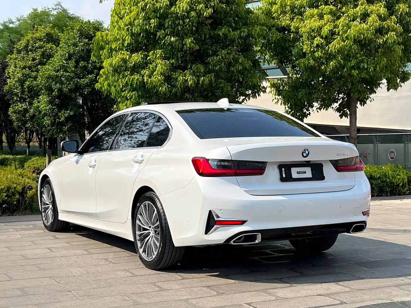 BMW 3 Series 2020 Facelift 325Li Launch Edition фото 9