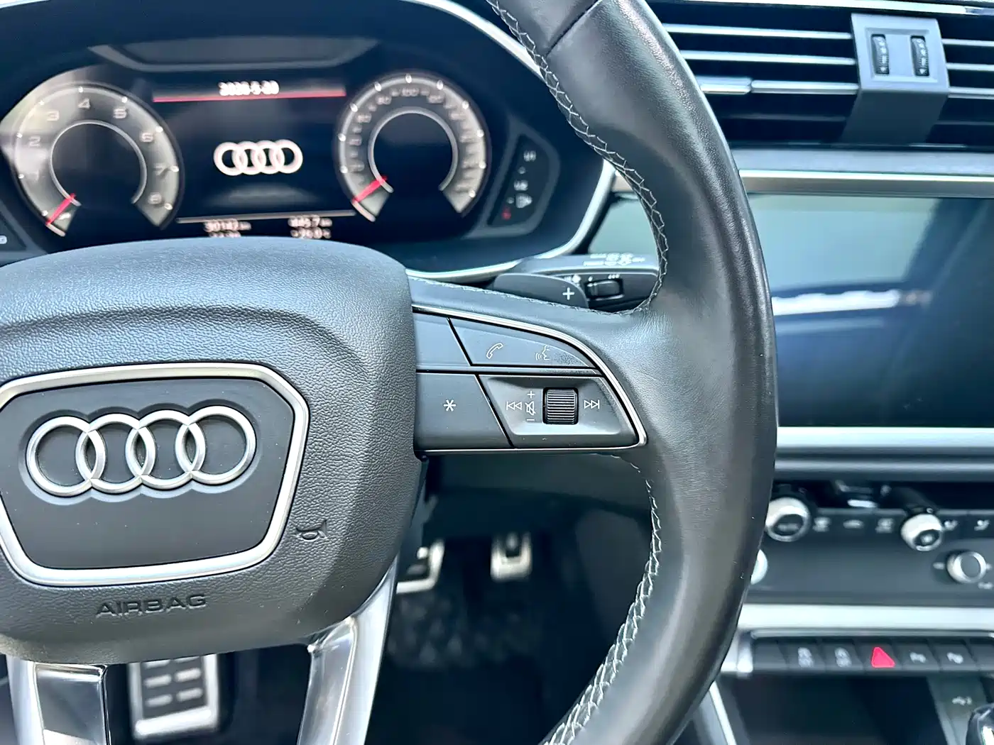 Audi Q3 2023 35 TFSI Fashion Dynamic (1.4T) фото 16