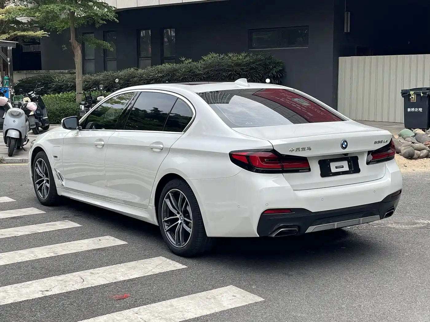 BMW 5 SERIES NEW ENERGY