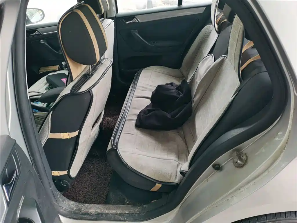 Volkswagen Bora 2015 Quality Edition 1.6L Manual Fashion фото 13