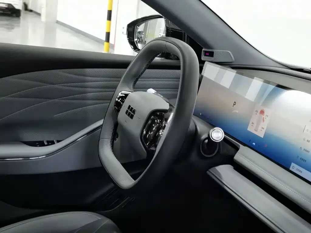 Geely Galaxy Galaxy E8 2025 2025 575km Voyage Smart Drive Edition