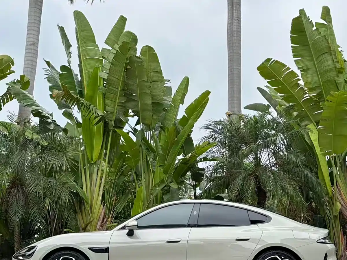 XIAOMI CAR XIAOMI SU7