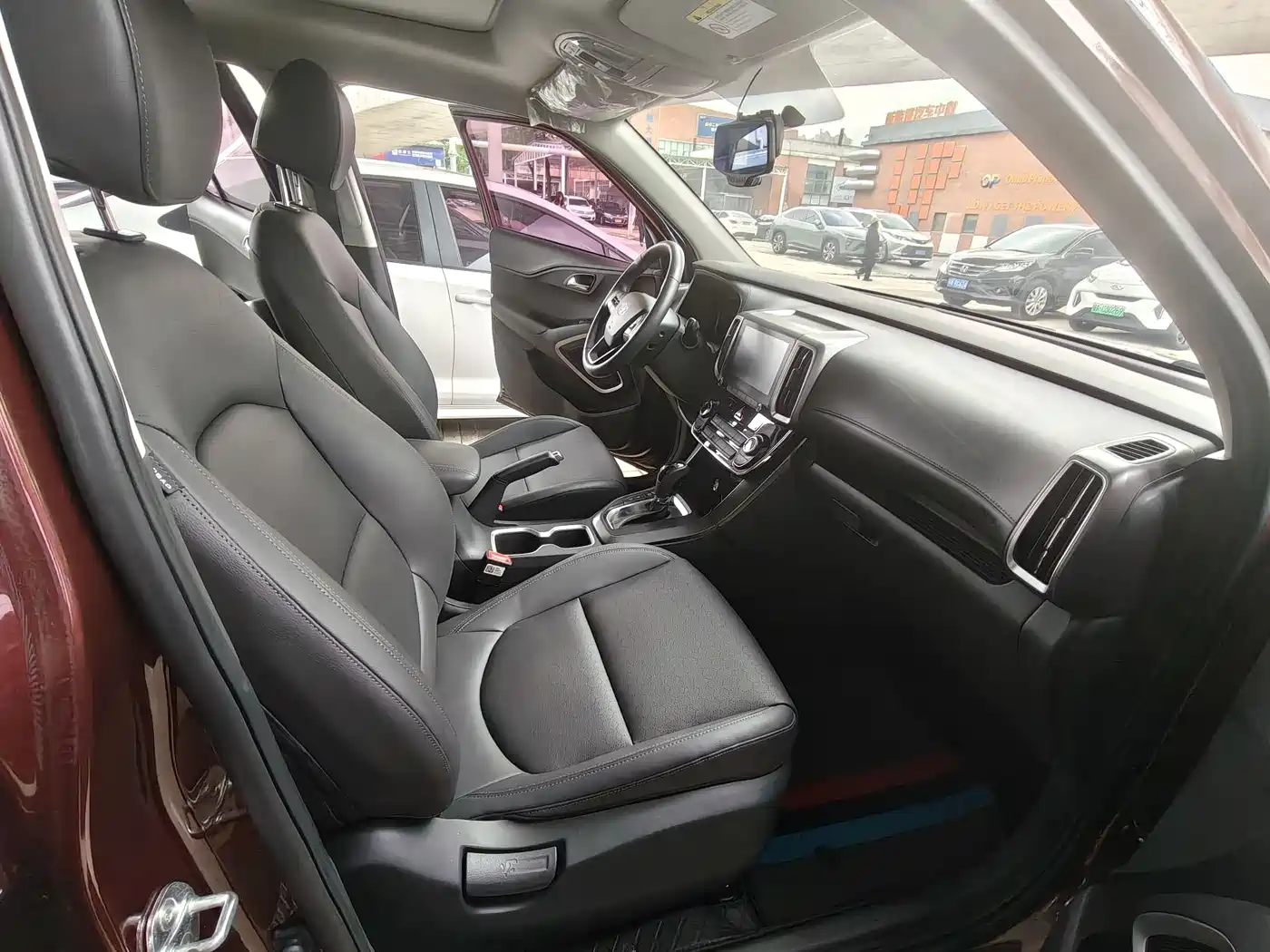 Hyundai Beijing Hyundai ix35 2018 2.0L Automatic 2WD Zhiyong·Enjoyment Edition фото 4
