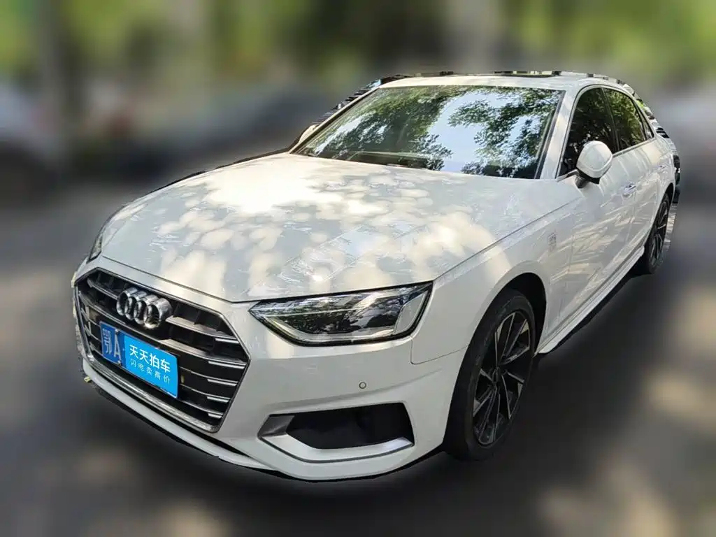 Фото 1 - Audi A4L