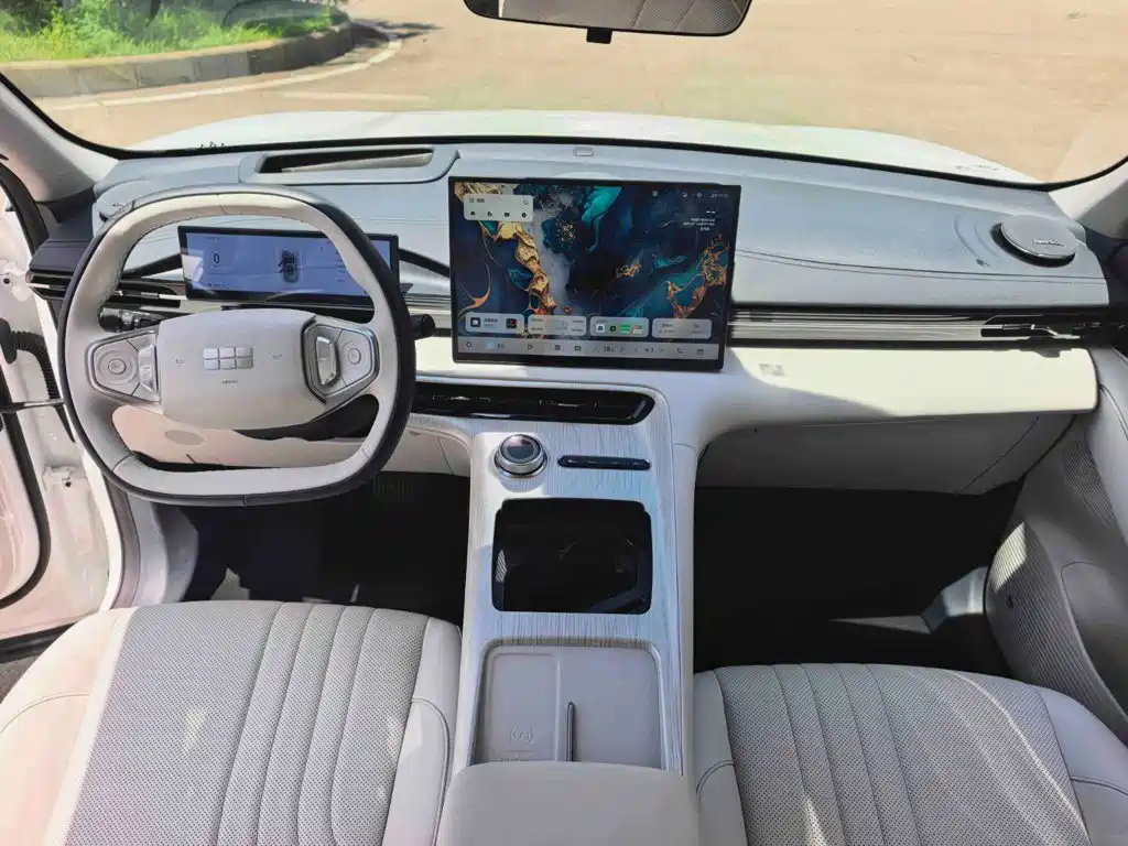 Geely Galaxy Galaxy E5 2024 2024 530km Explore+ Edition