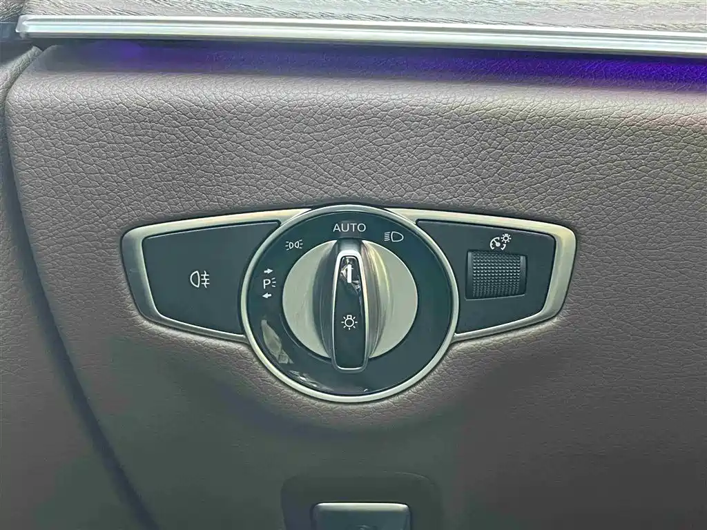 Mercedes-Benz E-Class 2021 E 300 L Fashion фото 23