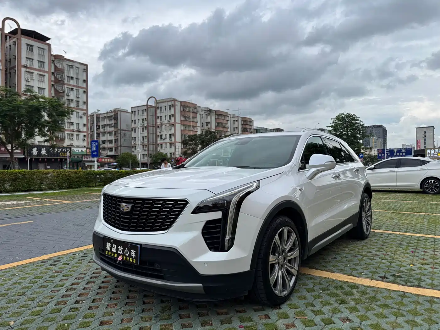 Cadillac XT4 2019 2018 28T AWD Platinum Edition
