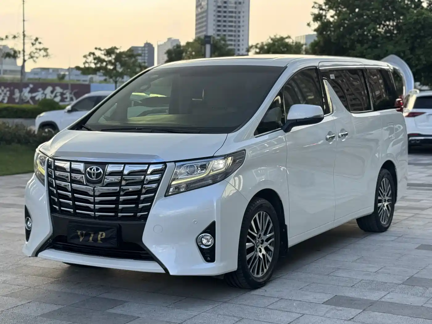 Toyota Alphard 2015 3.5L Luxury Edition