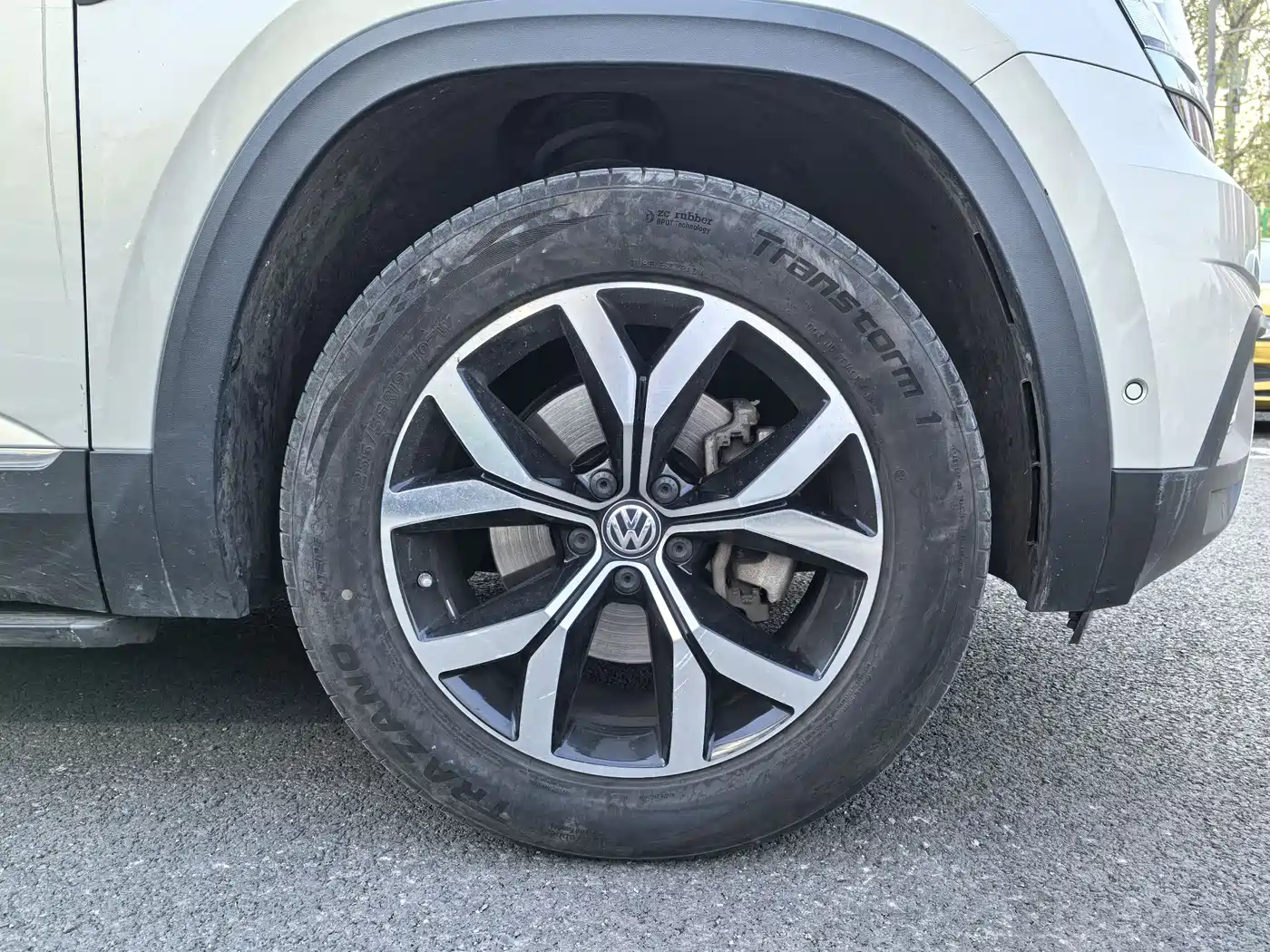 Volkswagen Teramont 2019 380TSI 4WD Luxury Edition China VI фото 7