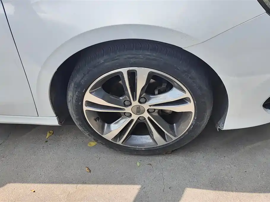 GEELY AUTOMOBILE BINRUI