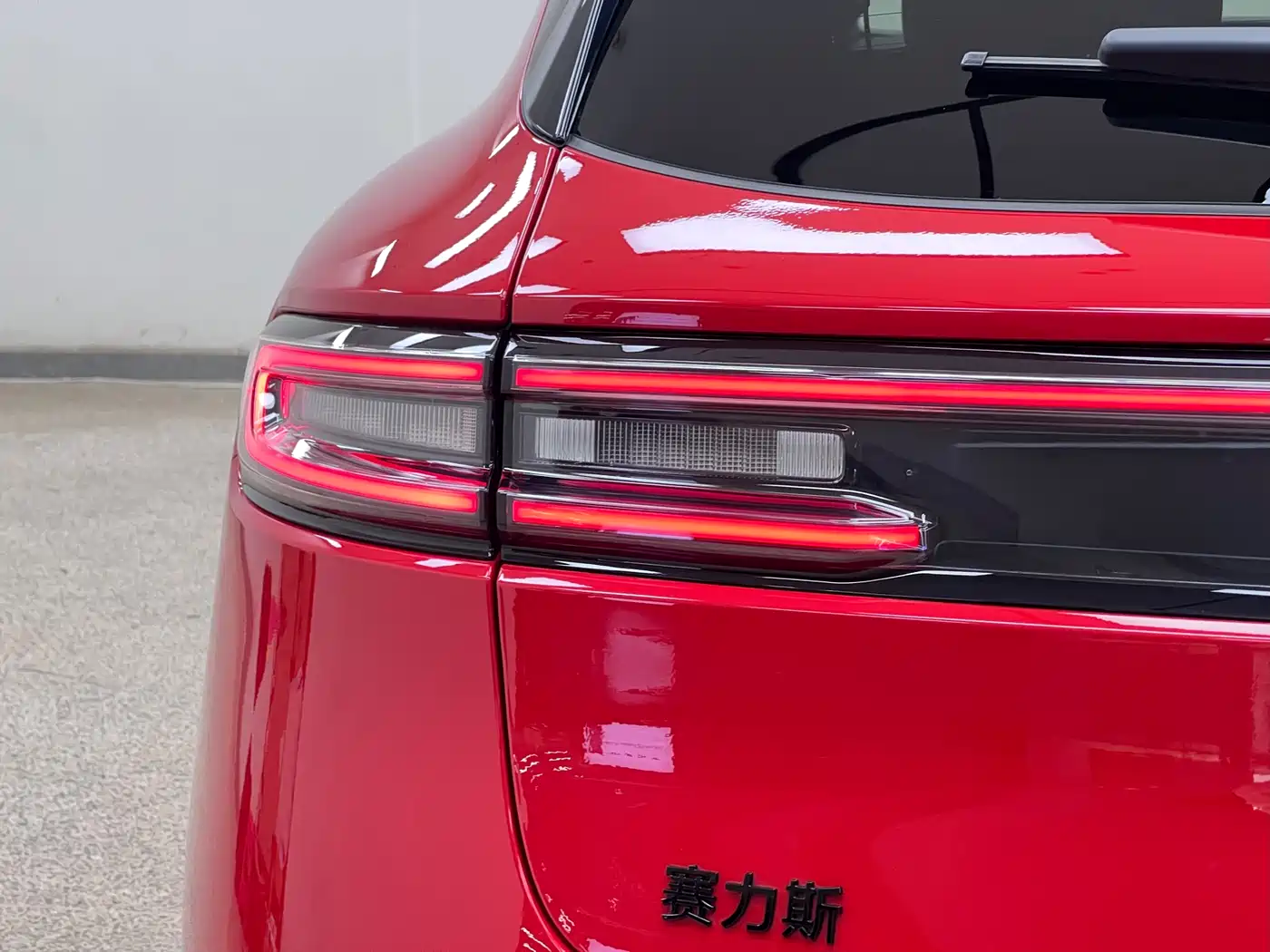 AITO Wenjie AITO M5 2025 Extended Range Ultra AWD фото 11