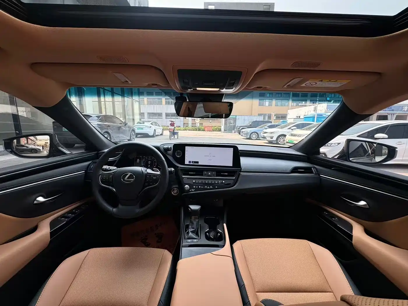 Lexus ES 2022 200 Excellence Edition фото 7