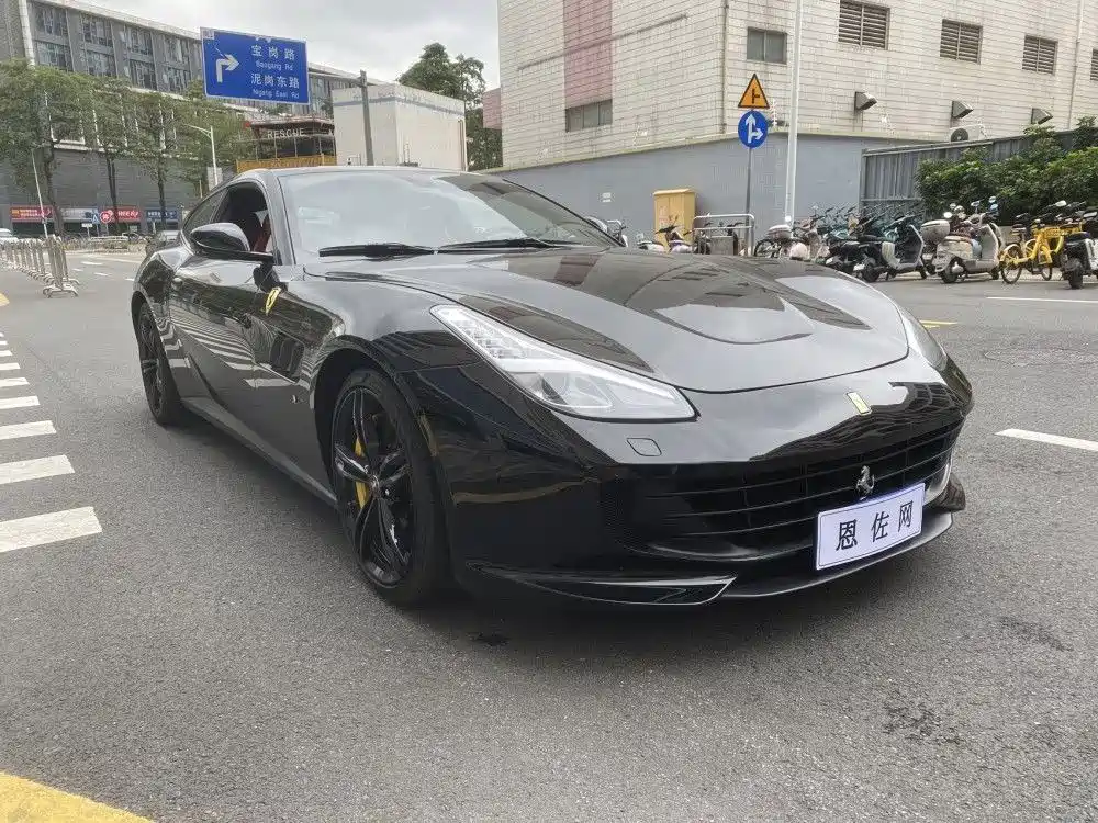 Ferrari GTC4Lusso 2020 2017 3.9T V8