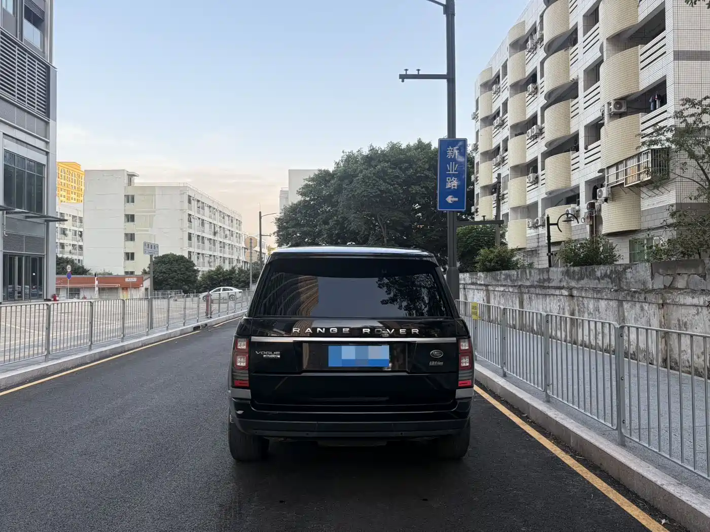 Land Rover Range Rover 2015 3.0 SC V6 Vogue фото 2