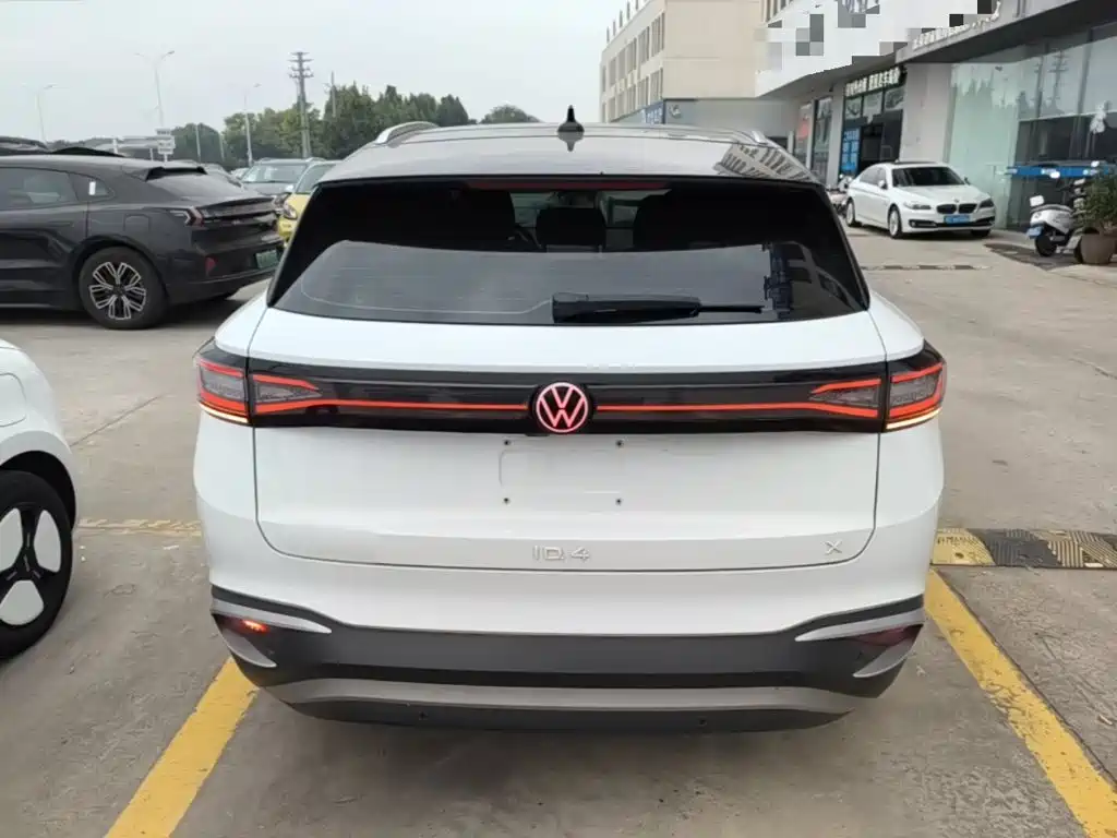 Photo 6 - Volkswagen ID.4 X