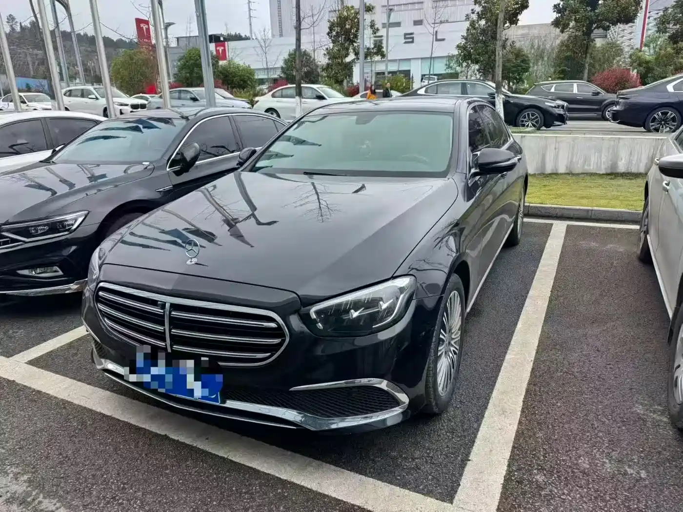 MERCEDES-BENZ E CLASS