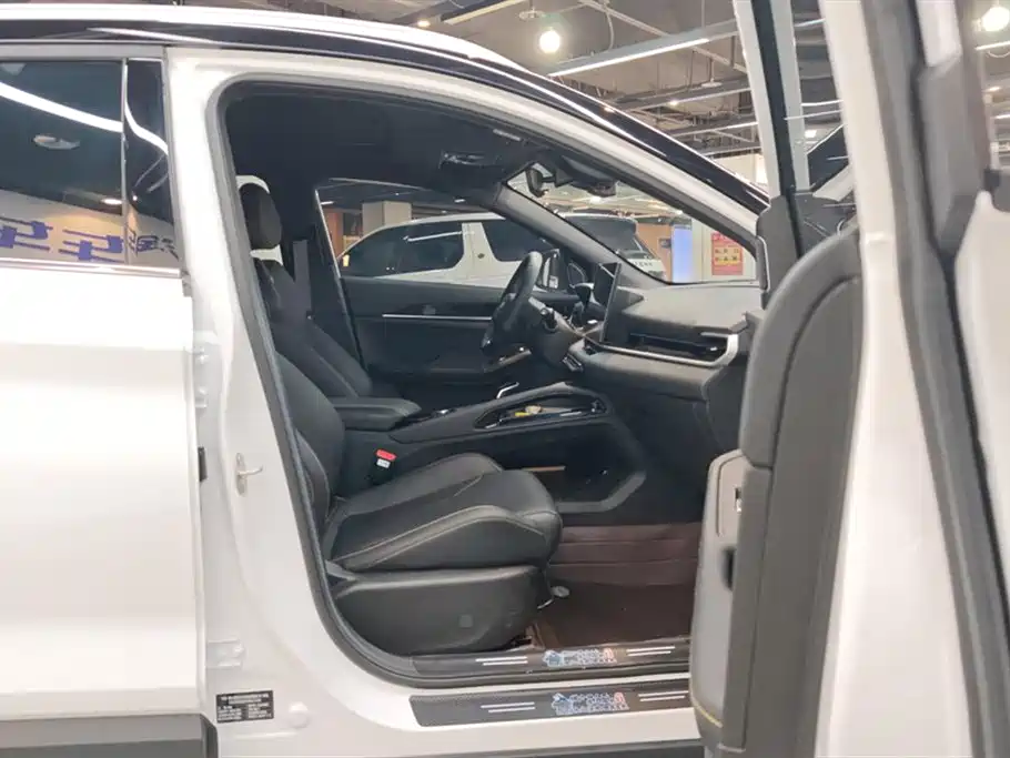 GEELY AUTOMOBILE BINYUE