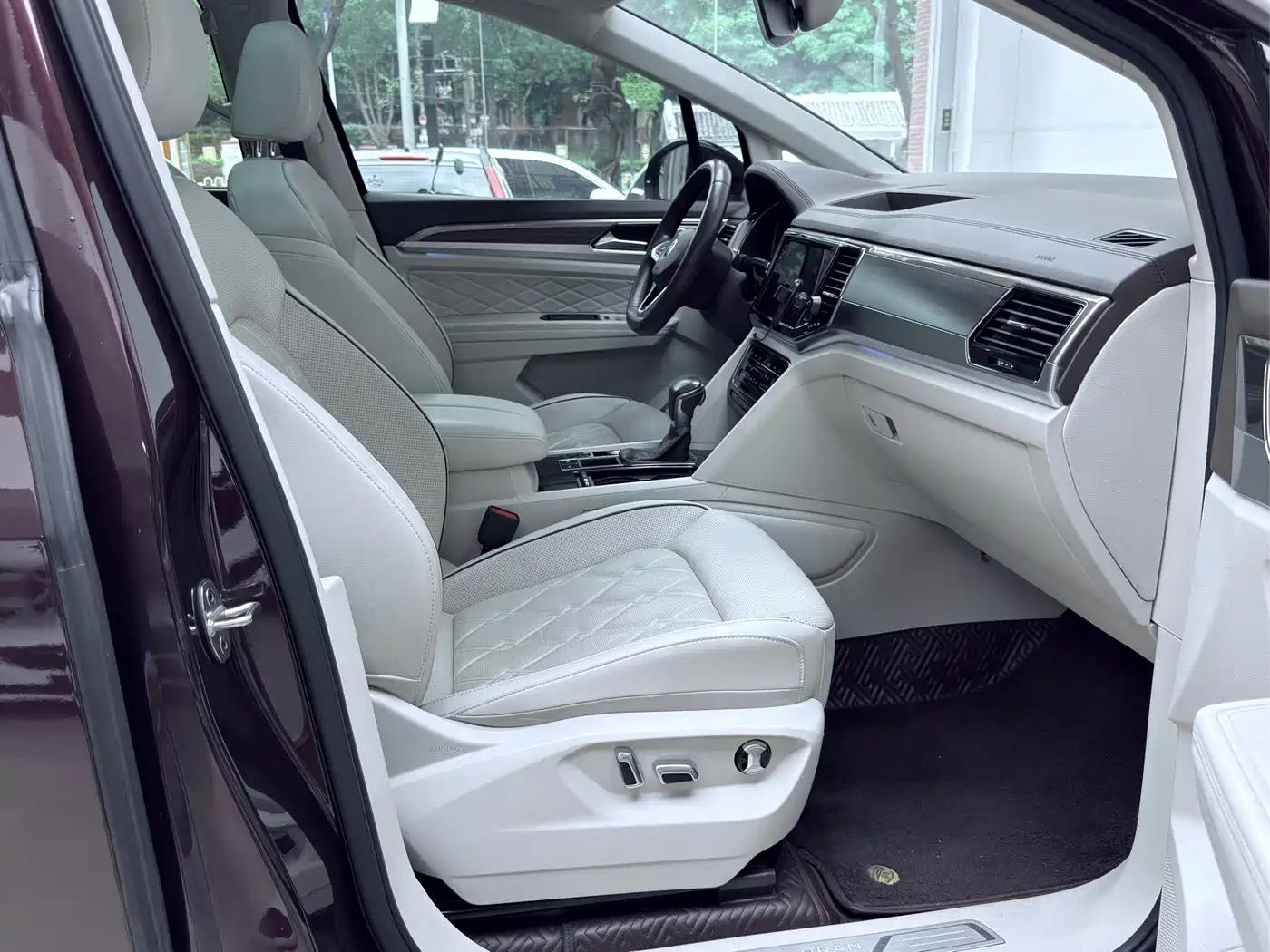 Volkswagen Viloran 2020 380TSI Flagship Edition фото 11