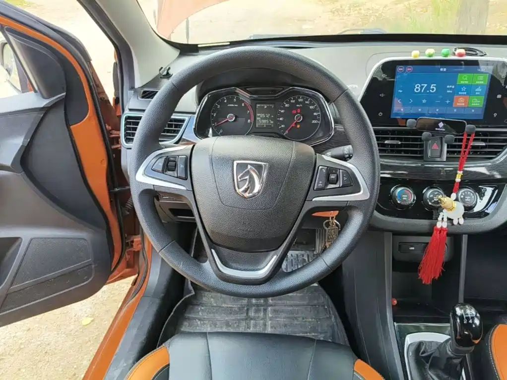 Baojun 310 2017 2016 1.2L Manual Luxury Type
