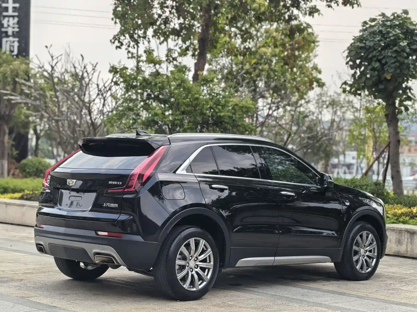 Cadillac XT4 2020 28T FWD Leading Trim фото 12