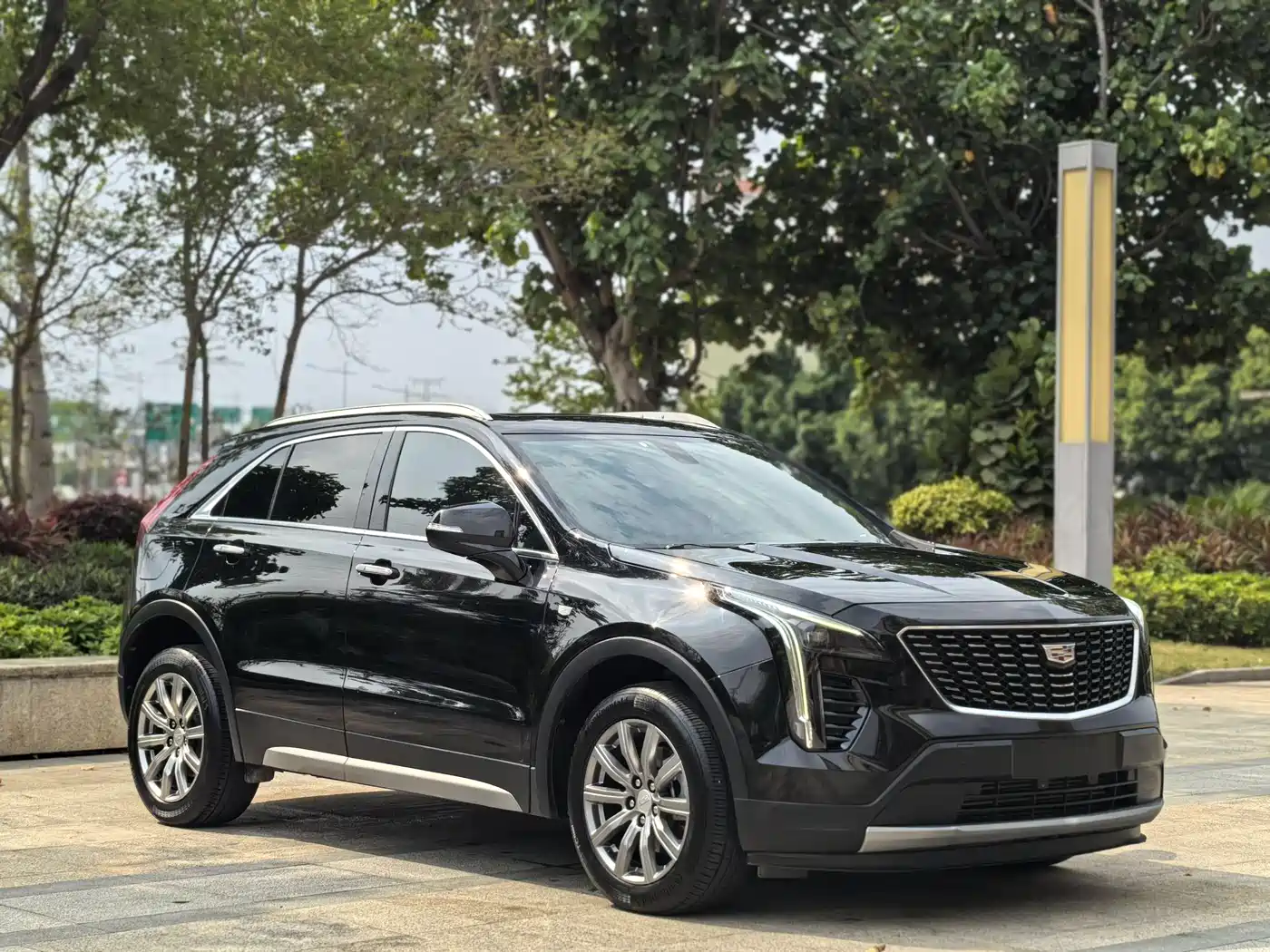 Cadillac XT4 2020 28T FWD Leading Trim фото 3